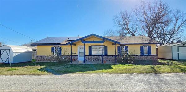 105 N Speed Street, Gustine, TX 76455