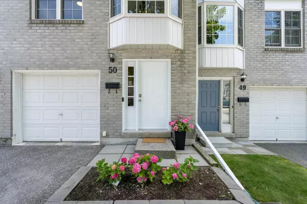 Bradford West Gwillimbury, ON L3Z 2T9,50 Harmony CIR