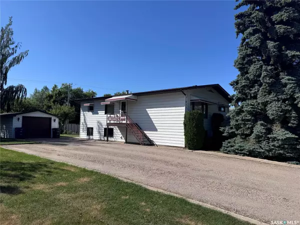 Humboldt, SK S0K 2A0,823 13th STREET