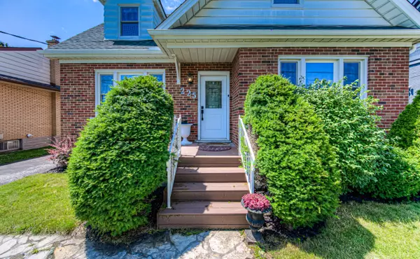 Kitchener, ON N2M 3W3,225 Highland RD E