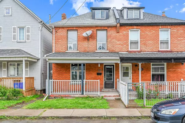 33 Shaw ST,  Hamilton,  ON L8L 3P2