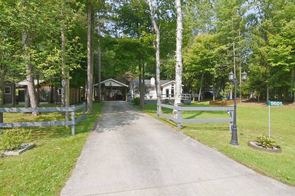 Lambton Shores, ON N0N 1J2,9601 Mary ST