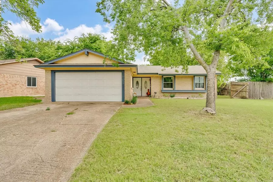 605 Yale Drive, Lancaster, TX 75134