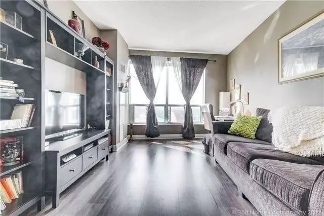 Toronto C14, ON M2N 6Z5,188 Doris AVE #1817