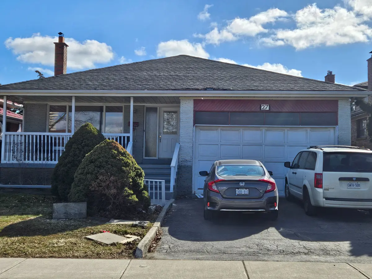 Toronto W05, ON M3N 1V5,27 Blacksmith CRES S