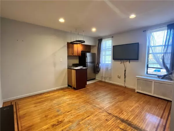 Brooklyn, NY 11209,460 Ovington AVE #2H