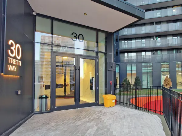 Toronto C06, ON M3H 0E3,30 Tretti WAY #1203