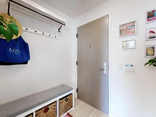 Toronto C06, ON M3H 0E3,30 Tretti WAY #1203