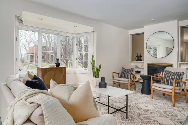 Toronto C11, ON M4W 2E7,24 Douglas CRES