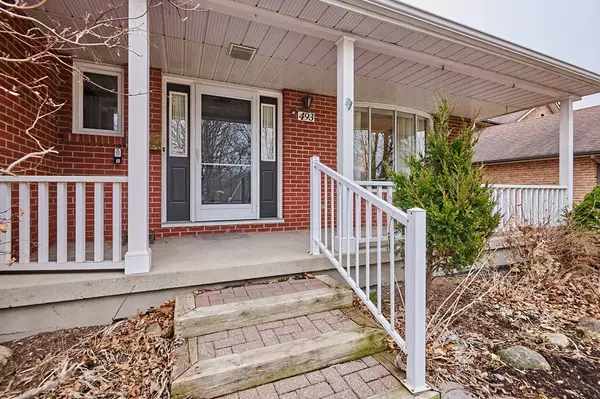 Whitby, ON L1N 6H4,493 Reynolds ST