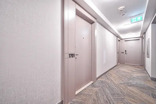 Mississauga, ON L5M 0Z7,4655 Metcalfe AVE #1701 B