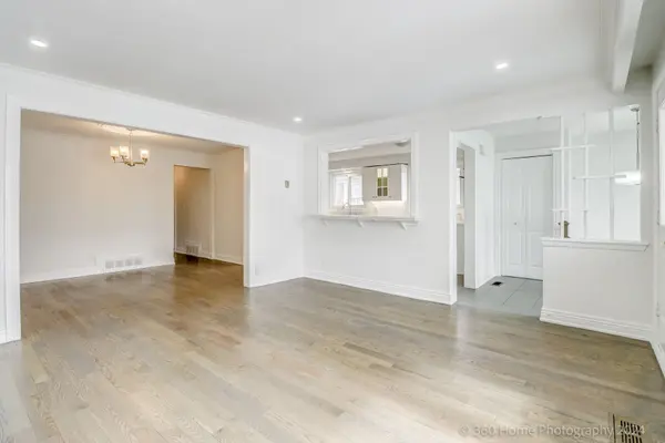 Toronto W05, ON M3N 1K6,74 Firgrove CRES