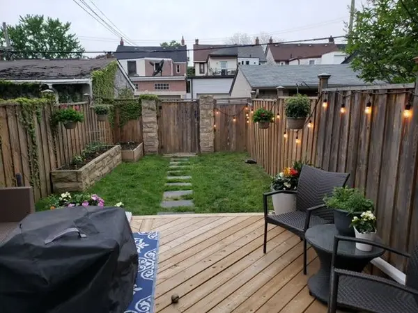 Toronto W02, ON M6P 3V4,222 Campbell AVE