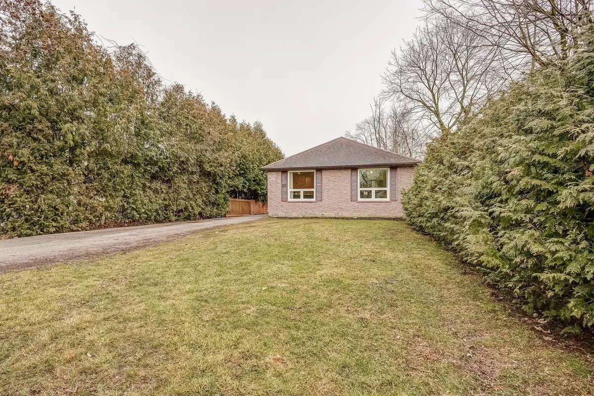 Georgina, ON L4P 2J9,201 Craigmawr BLVD