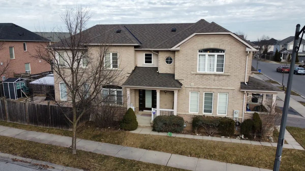 Milton, ON L9T 0J7,795 Gleeson RD