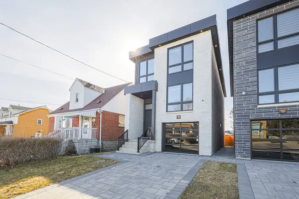 Toronto E04, ON M1L 3C4,148 Bexhill AVE