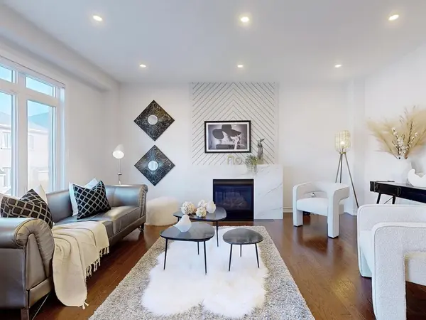 Aurora, ON L4G 1A6,357 Chouinard WAY