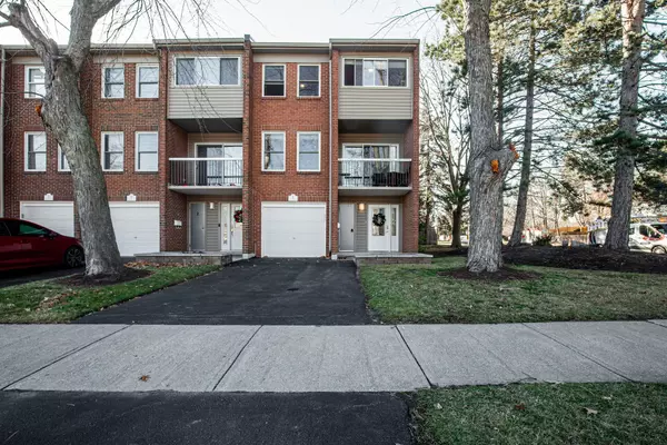 Oakville, ON L6H 2S6,1380 Hampton ST #1