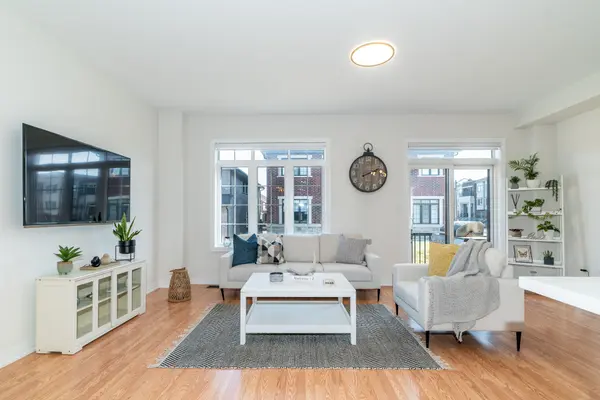 Caledon, ON L7E 2E1,17 Queensland CRES