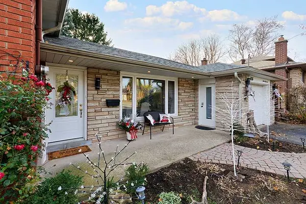 Burlington, ON L7R 3E6,766 Proctor RD