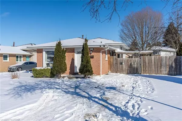 London, ON N5V 3J3,14 SPEIGHT CT