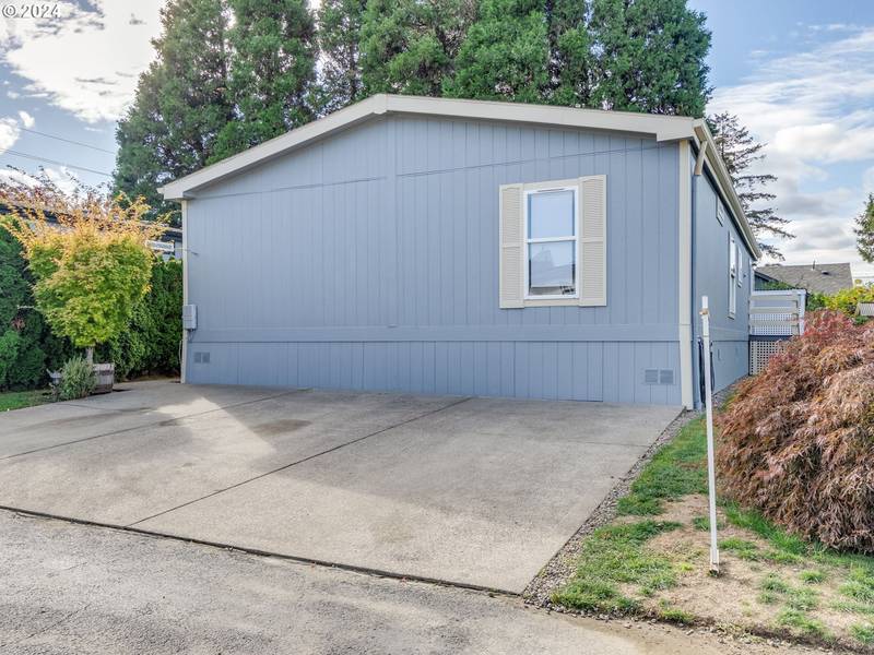 18345 NE GLISAN ST ##2, Portland, OR 97230