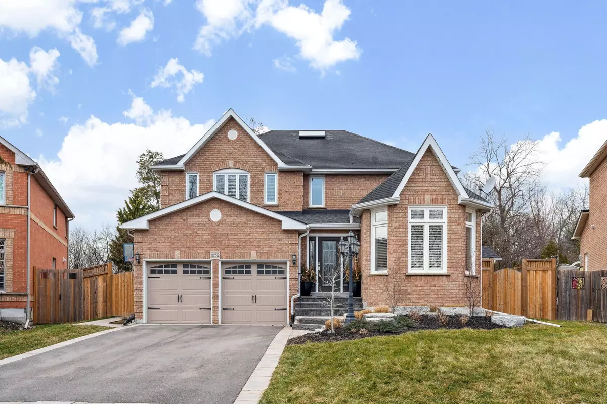 Oshawa, ON L1K 1Z4,1052 Stone Cottage CRES