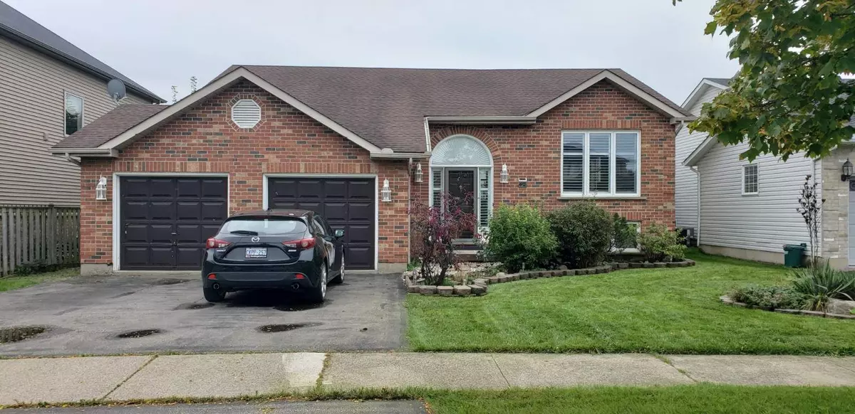 Lincoln, ON L0R 1B5,4902 Allan CT S