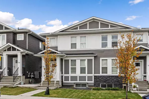 Calgary, AB T3J 2B5,722 Savanna LNDG NE