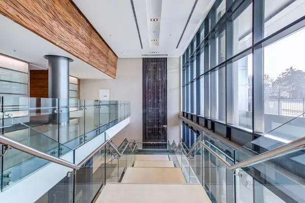 Toronto C15, ON M2K 0A3,2885 Bayview AVE #641