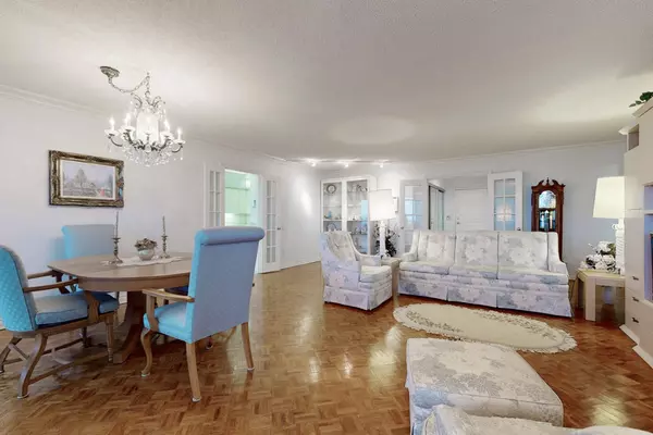 Toronto C07, ON M2R 3V8,10 Torresdale AVE W #1807