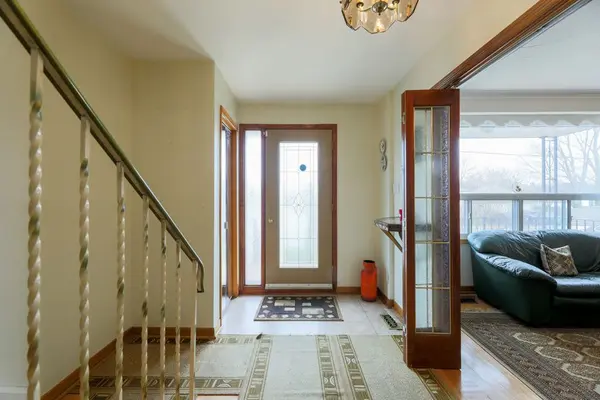 Toronto E04, ON M1K 1X3,39 North Bonnington AVE