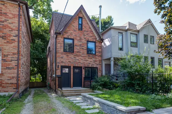 15 Ivy AVE #Lower, Toronto E01, ON M4L 2H6