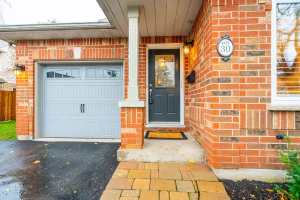 Burlington, ON L7M 4L9,4275 Millcroft Park DR #30