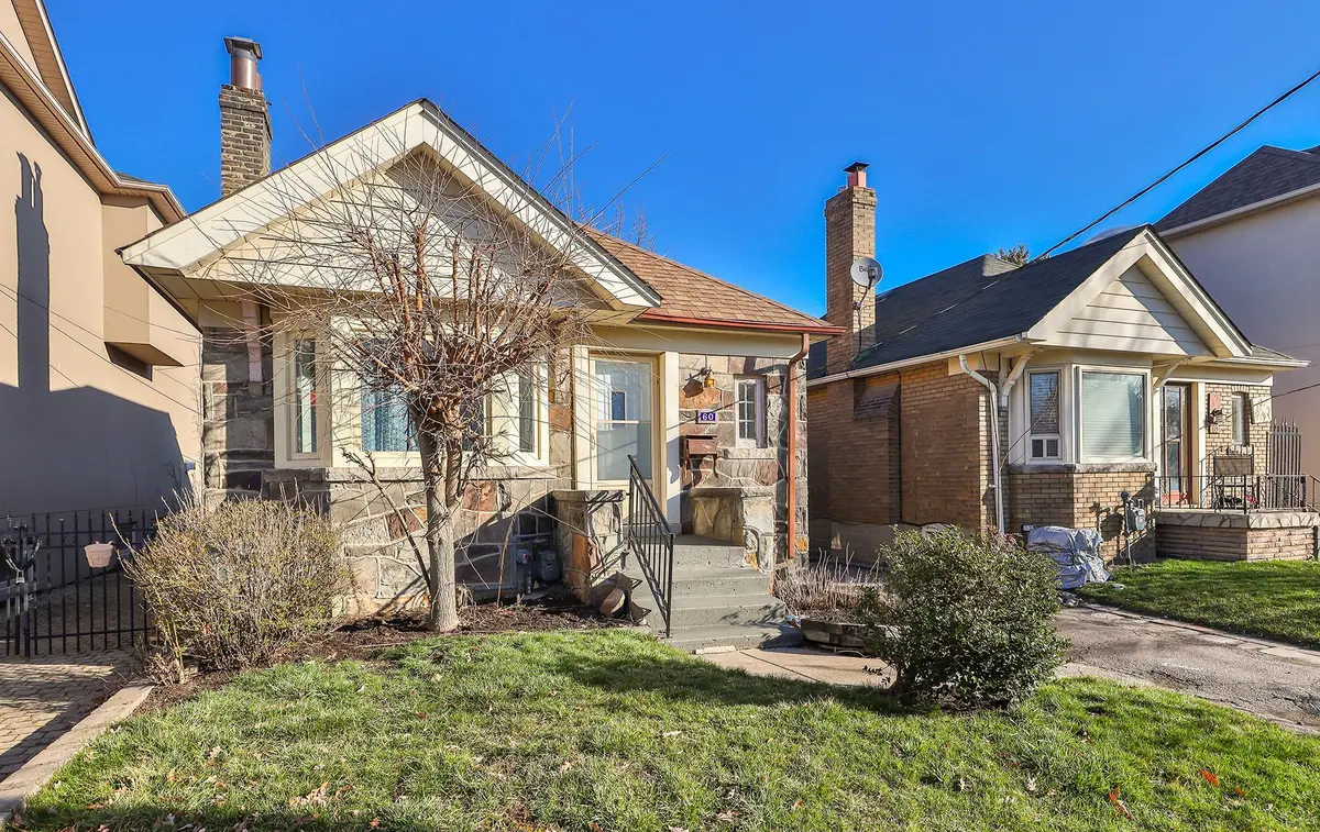 Toronto C11, ON M4G 2H4,60 Vanderhoof AVE