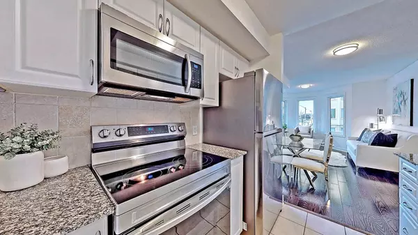 Toronto C11, ON M4G 4J2,132 Aerodrome CRES #202