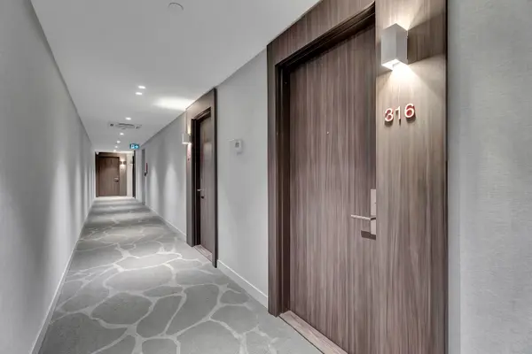 Toronto C10, ON M4P 1R4,185 Roehampton AVE #316