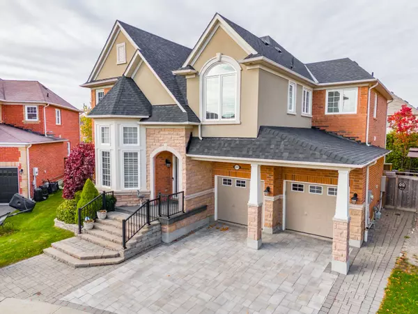 Whitchurch-stouffville, ON L4A 0V6,211 Robirwin ST