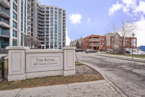 Richmond Hill, ON L4B 0B1,185 Oneida CRES #709