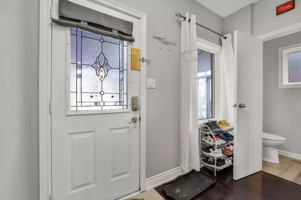 Brampton, ON L6S 3H6,24 Jeanette PL