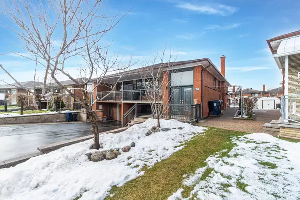 Toronto W05, ON M3N 1V1,70 HISEY CRES