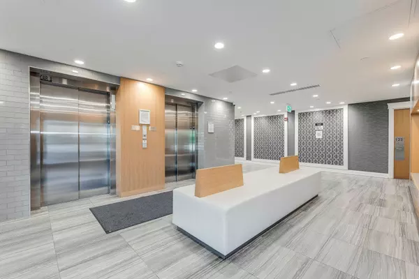 Oakville, ON L6H 0X3,128 Grovewood Common N/A #332