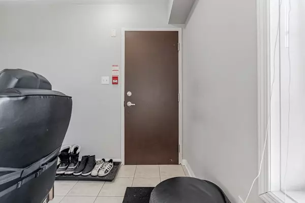 Mississauga, ON L5B 0B5,613 Dundas ST W #5