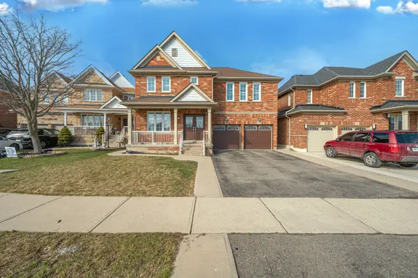 Brampton, ON L7A 3E3,14 Snowy Wood DR