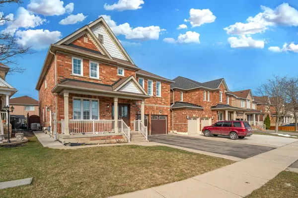 Brampton, ON L7A 3E3,14 Snowy Wood DR