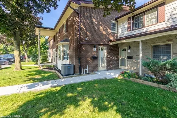 London, ON N5Y 4S5,4 ARBOUR GLEN CRES