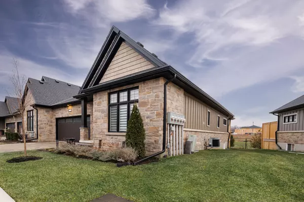 Pelham, ON L0S 1E0,154 Port Robinson RD N #28