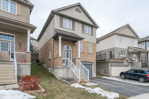 Kitchener, ON N2R 1W4,150 NEWCASTLE DR