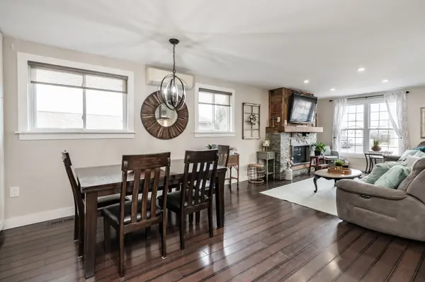 Hamilton, ON L8E 3Z7,270 Macintosh DR