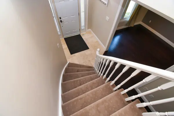 Hamilton, ON L8W 3S6,78 Broughton AVE